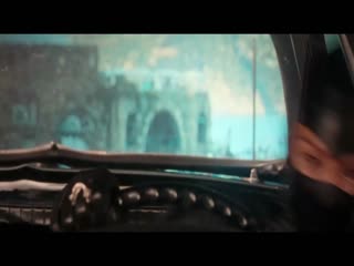死钻倒影