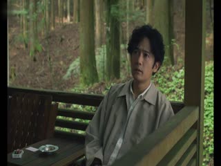在窗边